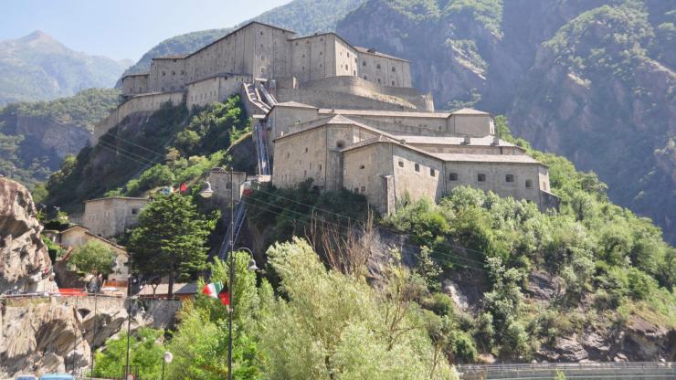 Forte di Bard Minibus Tour