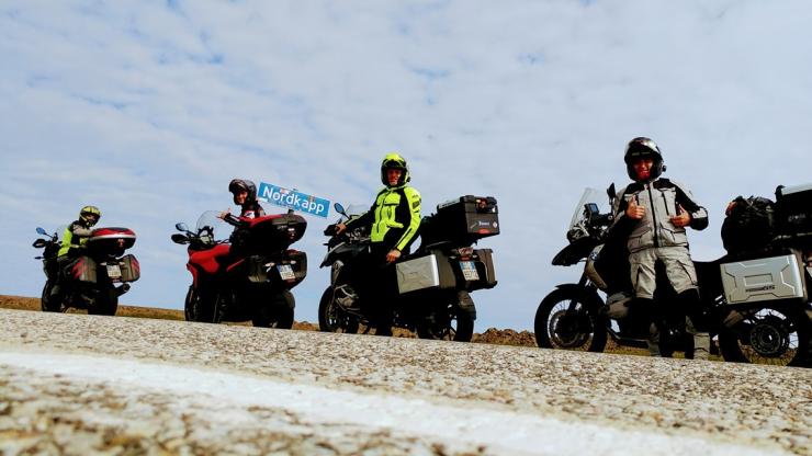 Viaggio in moto: come organizzare il bagaglio da vera vertigerDonne e Sport