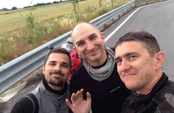 MotoFriends
