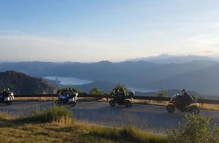 Capacita Guida Tour in Moto Giroola