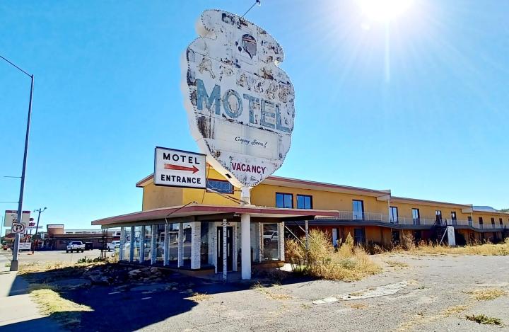 apache motel