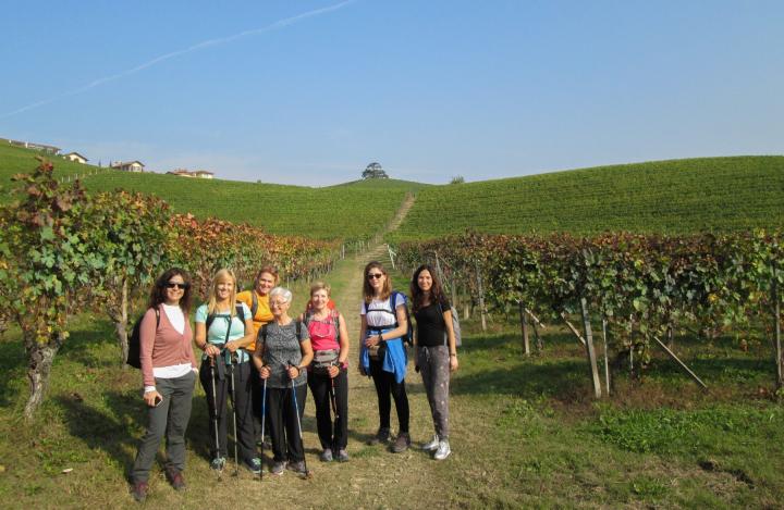 Escursionistico Facile - Due giorni di natura, di buona compagnia, buona tavola e di ottimo vino sulle colline fra Neive, Barbaresco, Barolo e La Morra